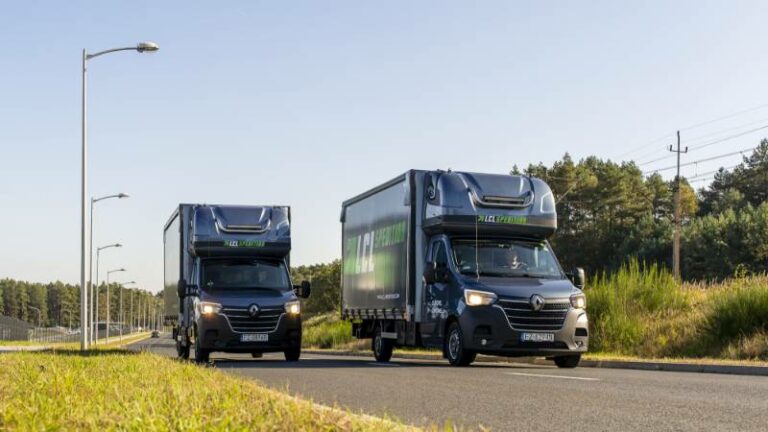 Lieferwagen mit Plane (sog. Planensprinter) für 10 Paletten mit zGG 3,5 Tonnen