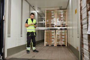 Transport of fresh products